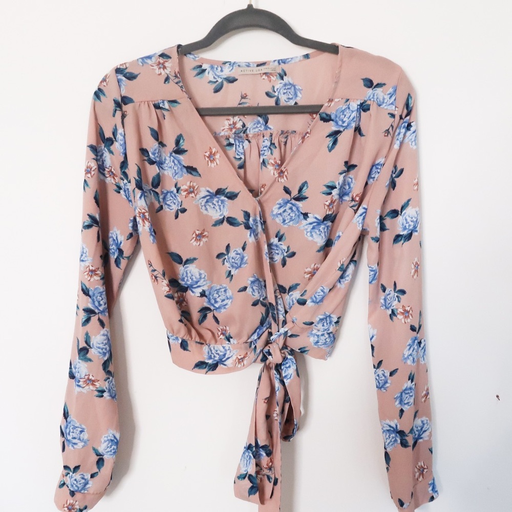 Floral Pattern Long-Sleeve Blouse